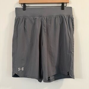 Women’s Under Armour Gray 9 inch inseam Athletic Shorts Lightweight size large